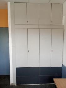 Collapsible wardrobe