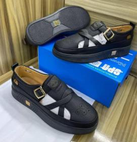 Men shoe