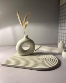 Flower vase